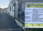 Disperkim Sukabumi Bangun Jalan Lingkungan di Desa Sukamantri, Warga Sambut Gembira