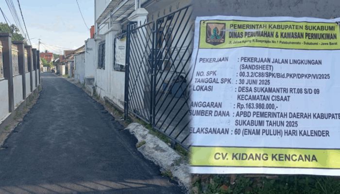 Disperkim Sukabumi Bangun Jalan Lingkungan di Desa Sukamantri, Warga Sambut Gembira