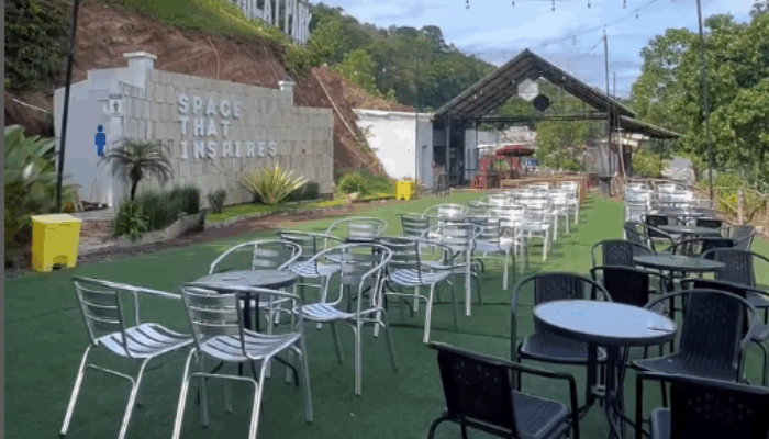 Ngopi Santai di Gunung Walat Cafe, Tempat Nongkrong dengan View Permukiman Sukabumi dari Ketinggian