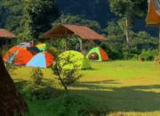 Camping Seru dan Petik Stroberi di Rizky Strawberry Sukabumi, Tiket Mulai 10 Ribu