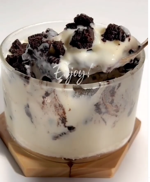 Cemilan Manis Kekinian ala Sukabumi yang Bikin Nagih. Creamy Oreo Milk Bath