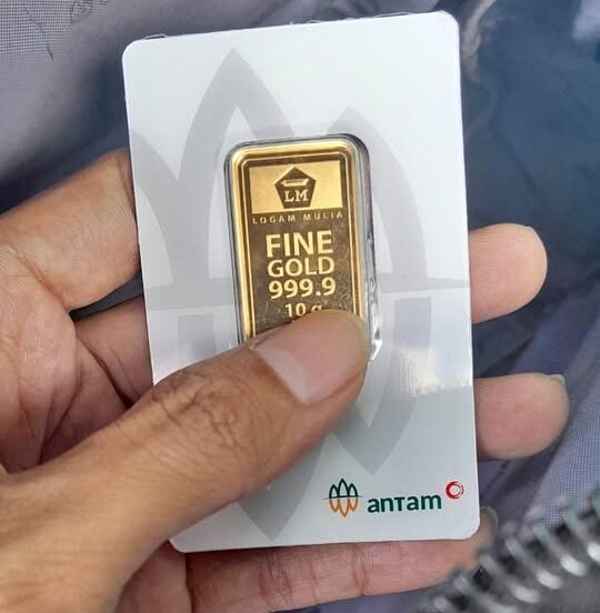 Harga Emas Antam Naik 4 Hari Beruntun, Tembus Rp1,924 Juta per Gram. Senin, (14/7/2025)
