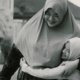 Kisah Inspiratif Ibu Yatin: Dari Dapur Rumahan, Rengginang Mendunia Hingga Berangkat Umrah Sekeluarga
