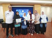 Wali Kota Sukabumi Serahkan Insentif untuk 750 Guru PAUD, Dukung Pendidikan Anak Usia Dini