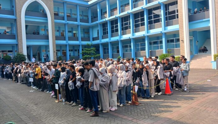 UMMI Lepas 631 Mahasiswa KKN, Dukung Program One Village One Department di Kabupaten Sukabumi