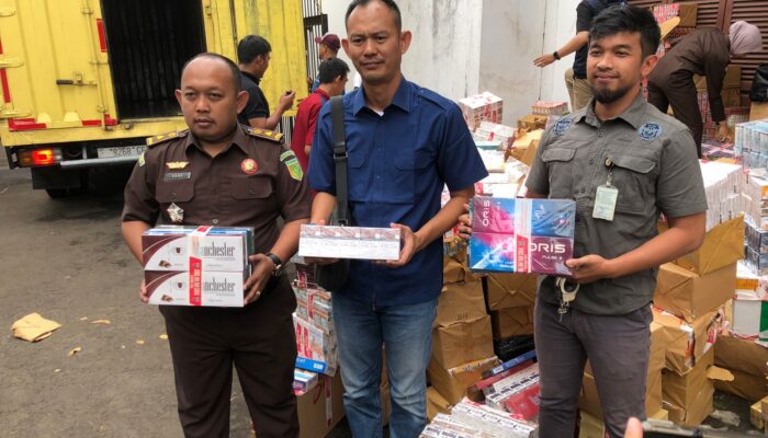 Kejari Sukabumi Terima Pelimpahan Kasus Rokok Ilegal Dari Bea Cukai Bogor Dua Orang Jadi Tersangka