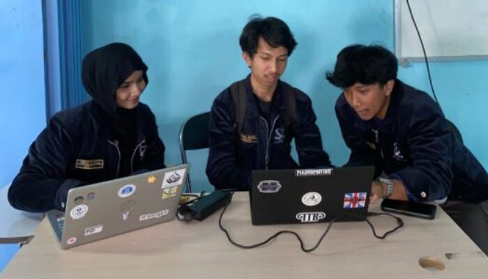 Dua Mahasiswa UMMI Ciptakan Aplikasi Pendataan Keuangan Berbasis Website
