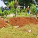 Pembangunan Tol Bocimi Seksi III Relokasi Ratusan Makam di Sukabumi