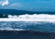 BMKG Peringatkan Gelombang 4 Meter di Perairan Selatan Indonesia Senin 21 Juli 2025