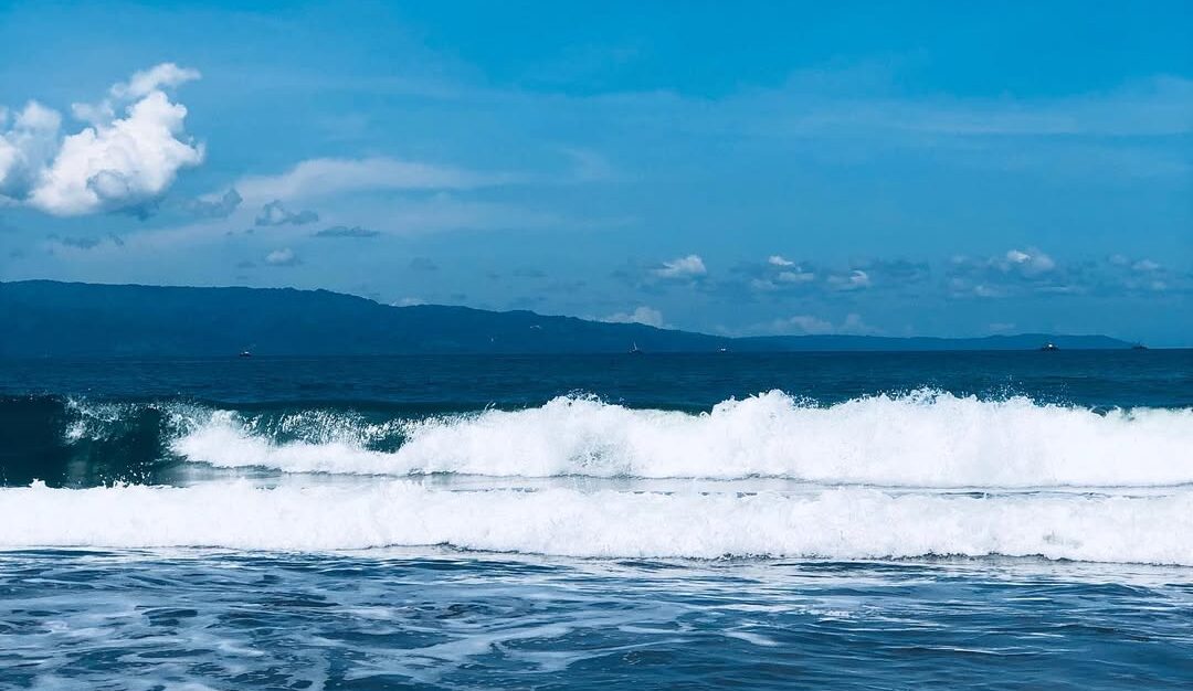 BMKG Peringatkan Gelombang Tinggi hingga 4 Meter dan Potensi Banjir Rob di Sejumlah Wilayah