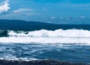 Waspada! Gelombang Tinggi di Selatan Jateng hingga Bali dan Samudra Hindia Kamis 3 Juli 2025