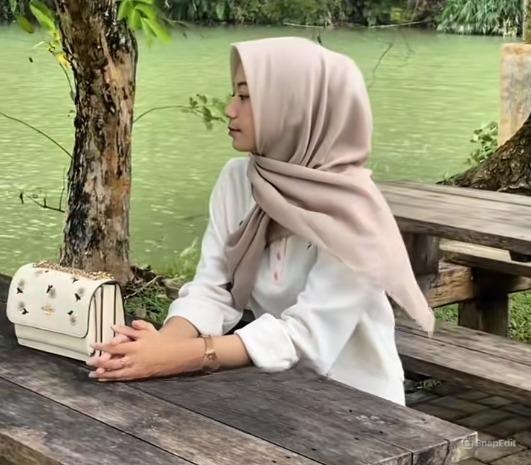 Tempat Nongkrong Sekaligus Healing : Ngopi Adem di Tepi Danau Sukarame, Parakansalak Sukabumi