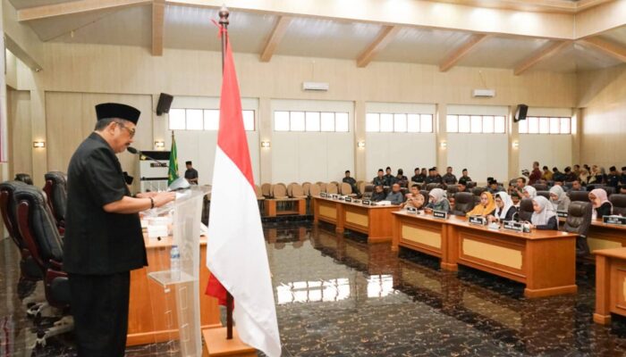 Bupati Sukabumi Sampaikan Nota Pengantar Atas Raperda Perubahan APBD Tahun 2025