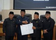 DPRD Bersama Pemkab Sukabumi Sepakati Raperda Perubahan APBD Tahun 2025
