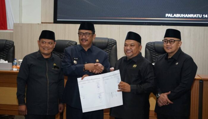 DPRD Bersama Pemkab Sukabumi Sepakati Raperda Perubahan APBD Tahun 2025