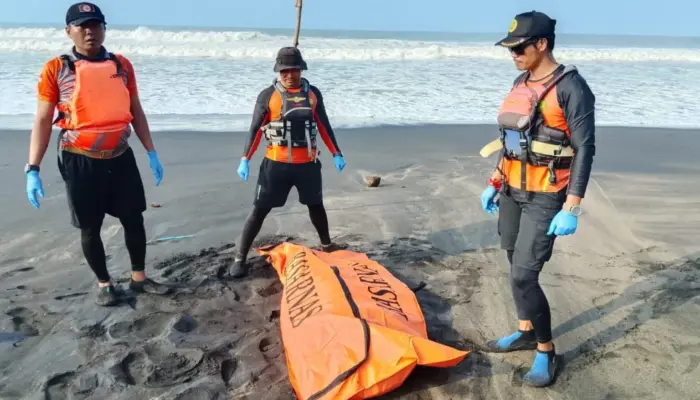 Jasad Nelayan Yang Hilang di Pantai Tegalbuleud Akhirnya Ditemukan Tim Sar Gabungan