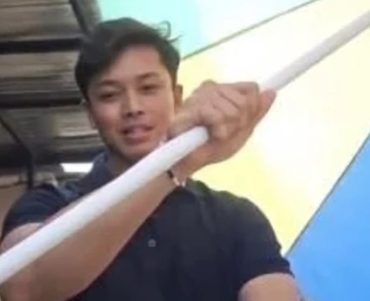 Penjual Cilok Tampan Asal Karawang Viral, Netizen Ramai Buru Lokasi