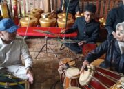 Wakil Menteri Giring Ganesha Kagum pada Pemain Gamelan Muda Ciracap, Hingga Main Gendang Bareng Aila