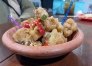 Tahu Gejrot Pedas Cengek Hijau, Camilan Khas Nusantara yang Bikin Nagih