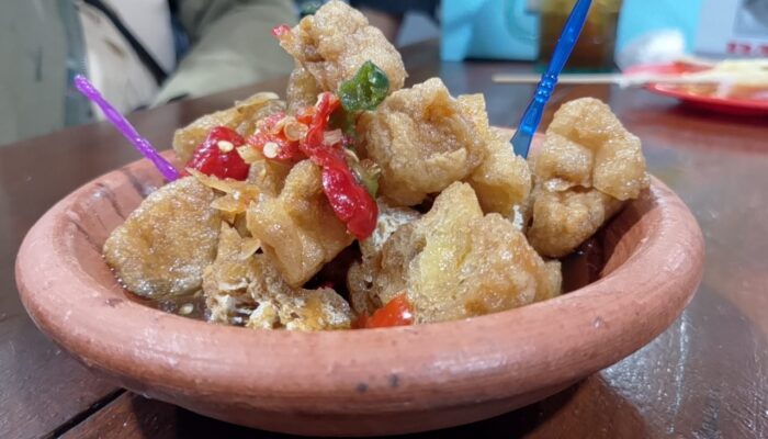 Tahu Gejrot Pedas Cengek Hijau, Camilan Khas Nusantara yang Bikin Nagih