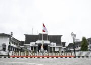 Pintu Balai Kota Sukabumi Kini Terbuka Untuk Masyarakat Umum Yang Akan Menyampaikan Aspirasi