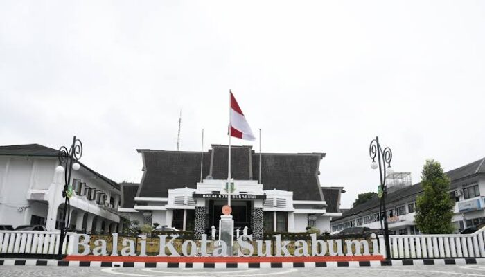 Pintu Balai Kota Sukabumi Kini Terbuka Untuk Masyarakat Umum Yang Akan Menyampaikan Aspirasi