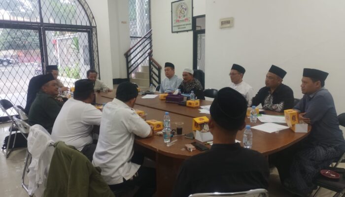 AMKS Audiensi dengan MUI Kota Sukabumi Minta Polemik Wakaf Uang Diluruskan