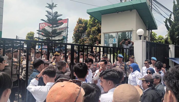 Diaga Muda Indonesia Geruduk Kantor BPJS Kesehatan Soroti Rumitnya Prosedur Layanan