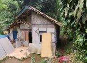 Polisi Polres Sukabumi Kota Rela Jual Motor demi Bangun Rumah Reyot Warga Kurang Mampu