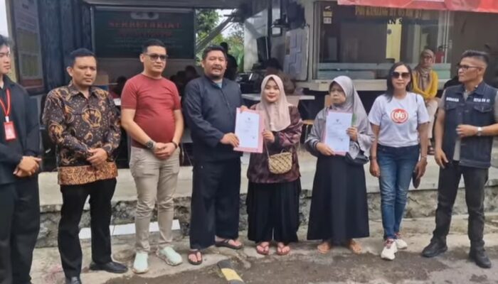 Kecamatan Gunungpuyuh dan DPMPTSP Jemput Bola Berikan 71 NIB untuk Warga Kelurahan Karamat
