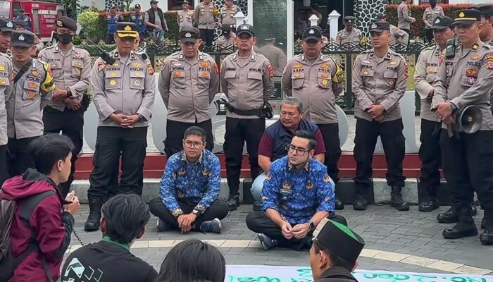 Perwal Tunjangan DPRD Masih Belum Dicabut HMI Sukabumi Raya Minta Pemerintah Bersikap Serius