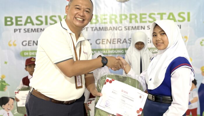 PT Semen Jawa dan PT Tambang Semen Sukabumi Anugerahkan 571 Beasiswa untuk Pelajar Sukabumi