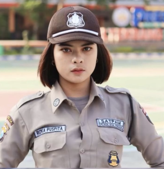 Satpam Wanita Asal Surabaya Viral, Bagikan Momen Latihan di Media Sosial