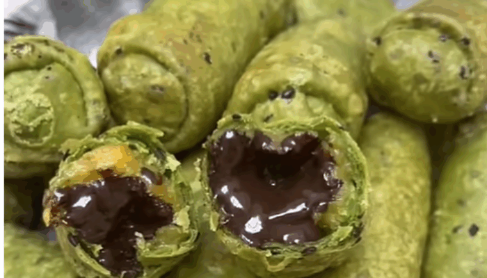 Pisang Molen Isi Cokelat Lumer, Camilan Manis Favorit Keluarga