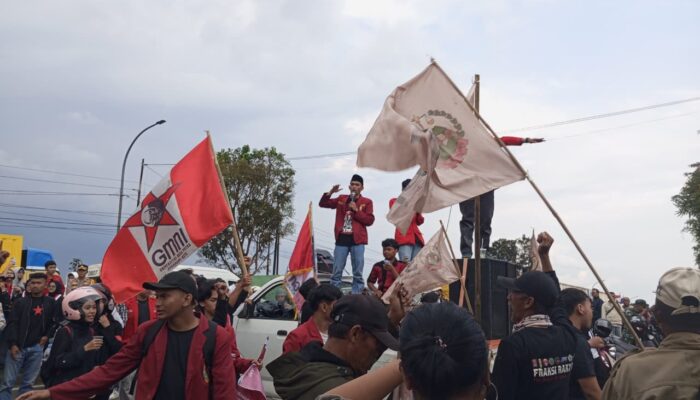 Soroti Konflik Agraria, Petani dan Mahasiswa Geruduk Kantor ATR/BPN Kabupaten Sukabumi