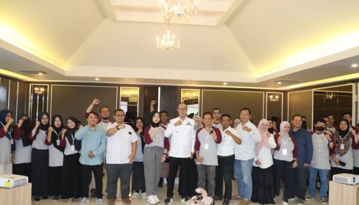 Diskumindag Kota Sukabumi Berikan Pelatihan Literasi Keuangan Kepada Puluhan UMKM