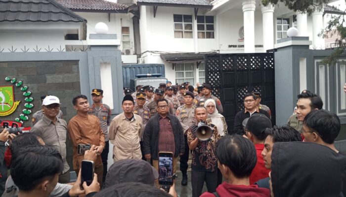 GMNI Tagih Janji Wali Kota Sukabumi Soal Pencabutan Perwal Tunjangan DPRD