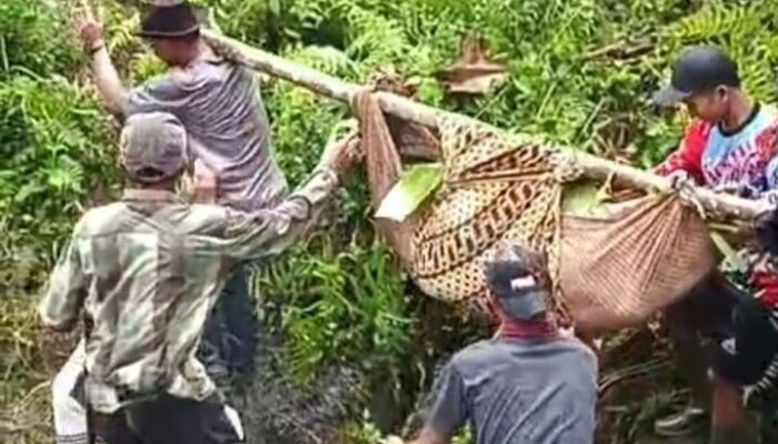 Ibu di Cisolok Tewas Terseret Arus Sungai Cisodong, Warga Berduka