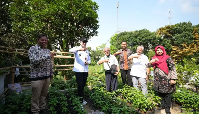 Sampah Jadi Berkah : Warga Subangjaya Raup Rp1,5 Juta per Bulan dari Daur Ulang