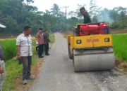 Jalan Usaha Tani Desa Mekarmukti Rusak Usai Dua Pekan Diaspal, Langsung Diperbaiki