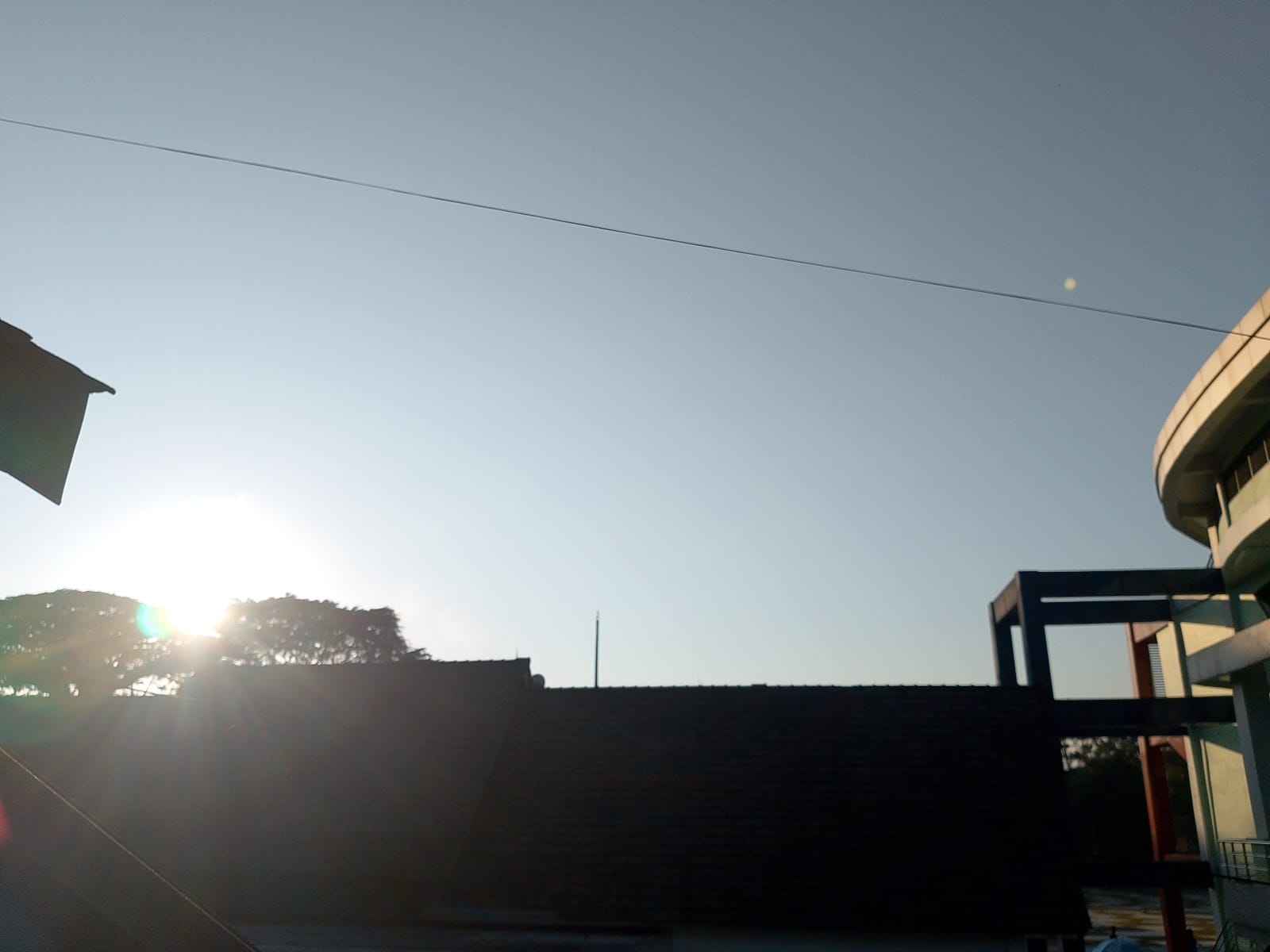 Prakiraan Cuaca Sukabumi Kamis (9/10/2025): Pagi Cerah, Siang Berawan