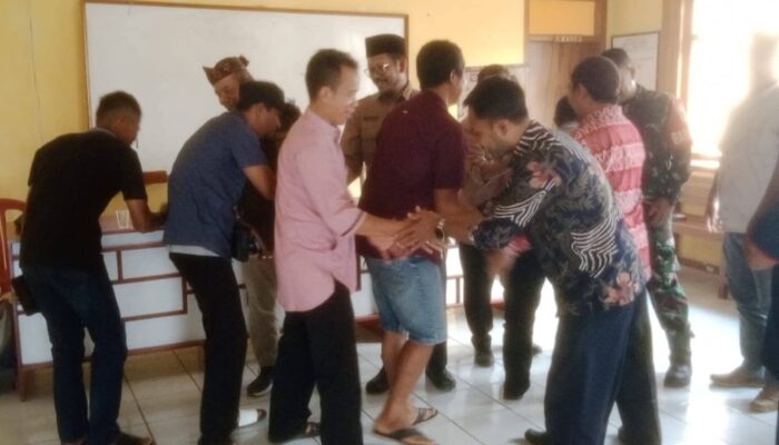 Desakan Warga Desa Bojongsari Dikabulkan, Sekdes Dan Kasi Pemerintahan Mundur
