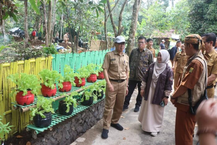 Pemerintah Kabupaten atau Pemkab Sukabumi terus memantapkan langkah menghadapi verifikasi tingkat Provinsi Jawa Barat dalam P2WKSS Tahun 2025.