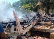 Rumah Warga Mekarsari Hangus Terbakar Saat Ditinggal Pemiliknya ke Kebun