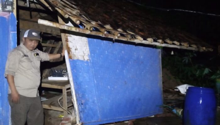 Hujan Lebat Picu Longsor di Cisolok Sukabumi, Satu Rumah Rusak Parah