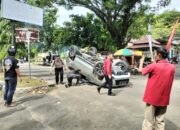 Breaking News: Pajero Terguling Dihantam Truk LPG di Palabuhanratu Sukabumi, Korban Dilarikan ke Rumah Sakit