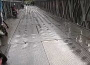 Sering Picu Kecelakaan, Warga Minta Jembatan Bailey Cisantri Sukabumi Diperbaiki