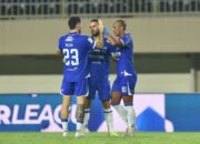 Persib Pamer Dominasi, Bungkam PSBS 3-0 di Sleman