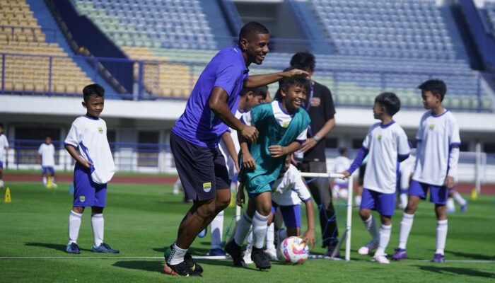 Persibday Festival 2025: PERSIB Hadir Lebih Dekat, Bobotoh Penuhi GBLA Sejak Pagi