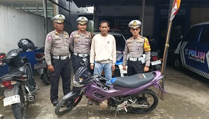 Satuan Lalu Lintas atau Satlantas Polres Sukabumi berhasil mengamankan seorang pengendara sepeda motor yang berperilaku ugal-ugalan di jalan raya dan viral di media sosial.